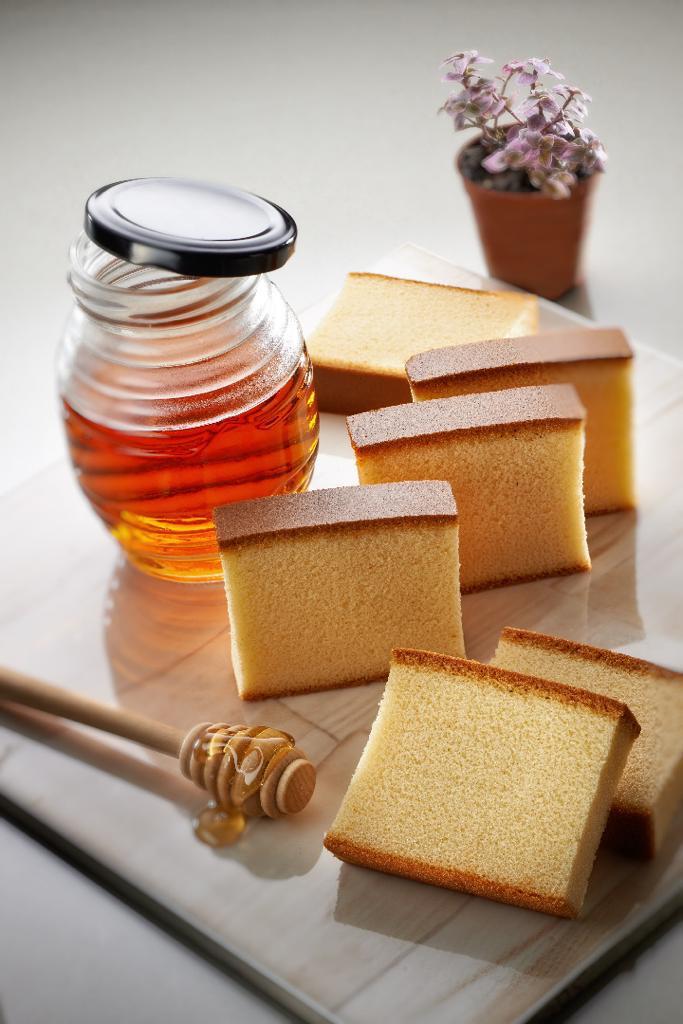 G. Butter Cake - Pre-cut (110pcs)